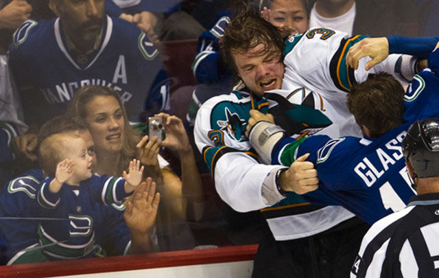 Hokey sur glace, un sport violent - 7