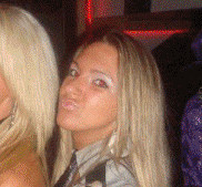 Filles qui font toujours la même tête - 8