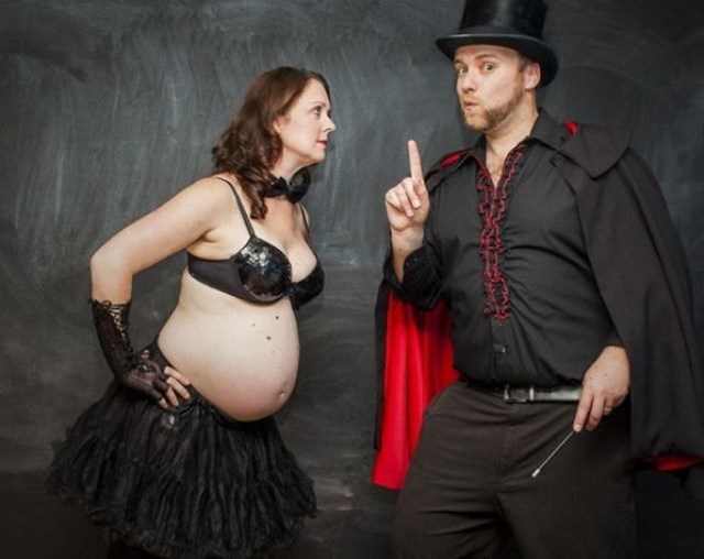 Un tour de magie qui apparaître un bébé - 3