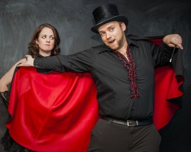 Un tour de magie qui apparaître un bébé - 4