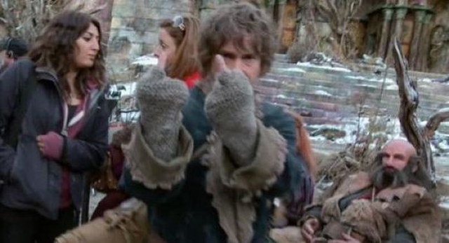 Martin Freeman fait un doigt au photographe - 14