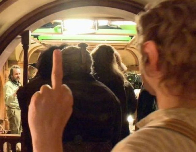 Martin Freeman fait un doigt au photographe - 2