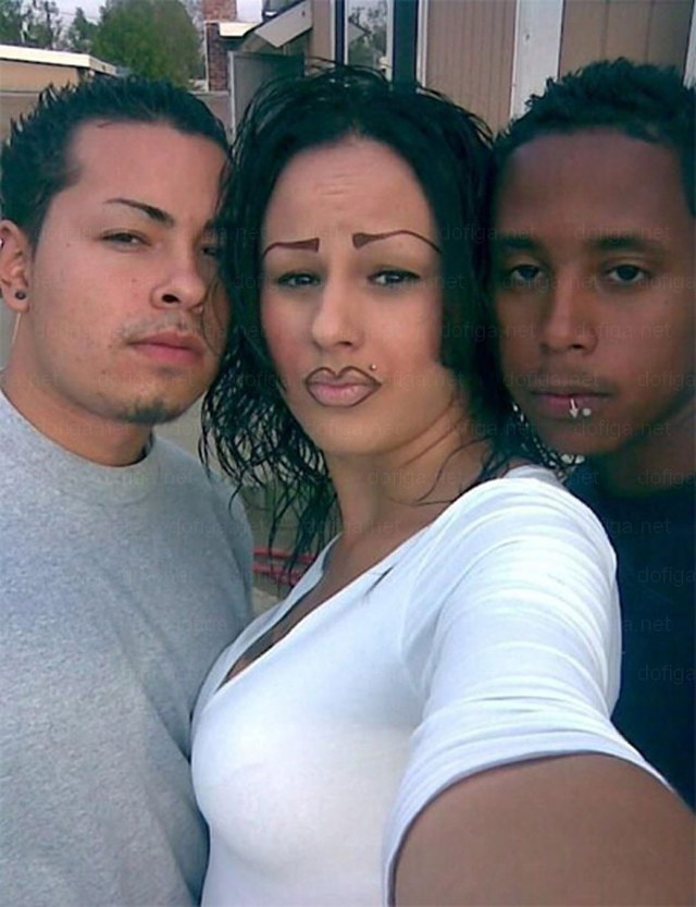 DEs sourcils très laids - 27