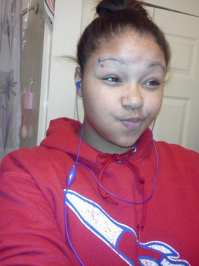 DEs sourcils très laids - 29