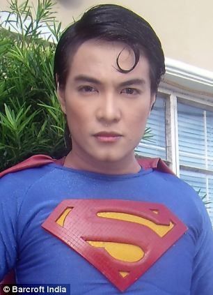 Herbert Chavez un philippin qui se prend pour Superman - 2