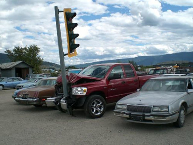 Accidents de voiture impressionnants - 10