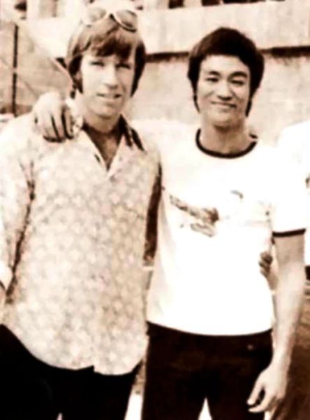 Personnages clbres jeunes (Chuck Norris et Bruce Lee)