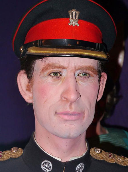 Les pires poupées de cire (Le Prince Charles)