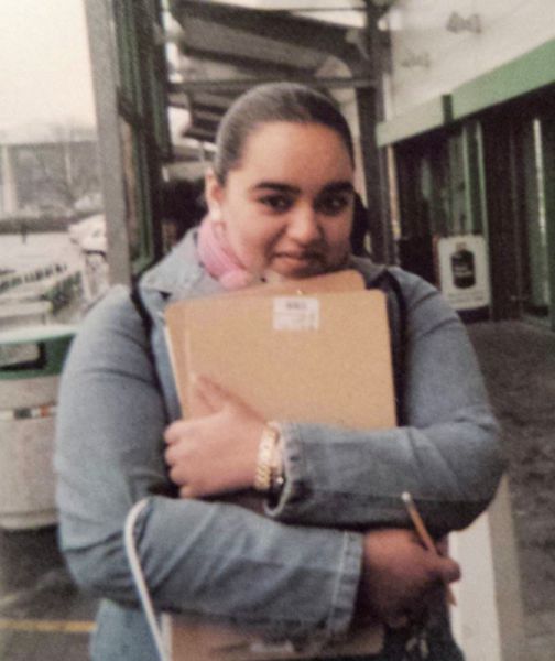 Femme  barbe sexy - 3