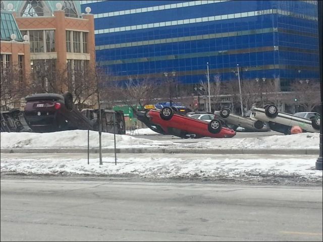 Voitures retournées - 1