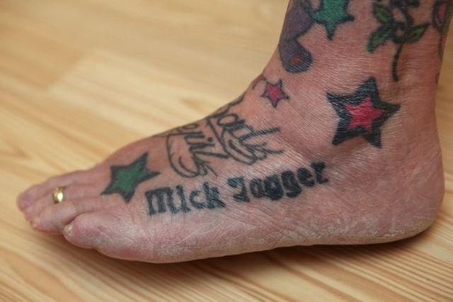 Une grand mère tatouée - 5