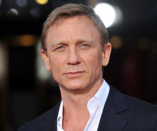 Daniel Craig, James Bond - 1