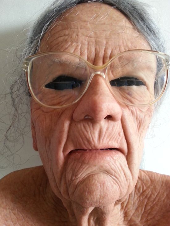 Masque de vieille femme raliste - 2