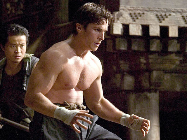 Transformations de Christian Bale (Batman Begins - 2005)