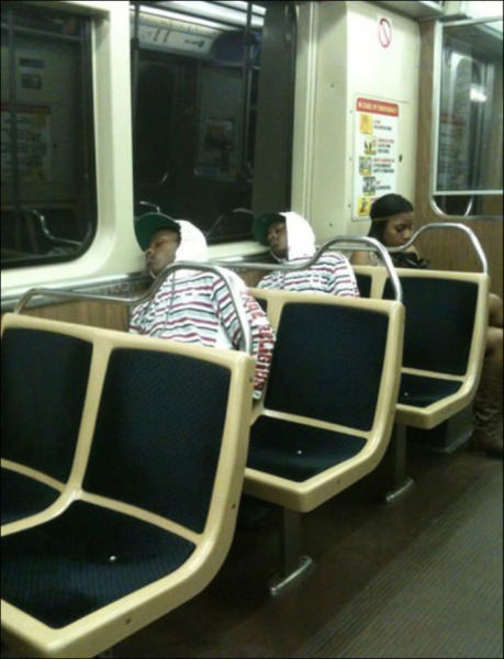 Des clones en ville - 9