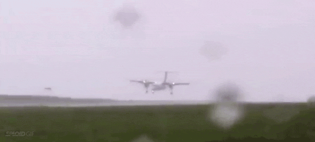 Atterrissages d'avions très difficiles - 8