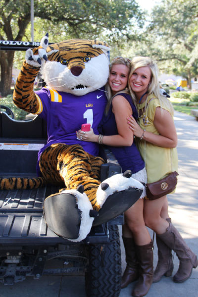 Une homme heureux de son mariage - 9