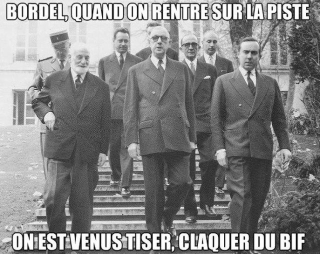 Les paroles de Booba sur des photos de de Gaulle - 8