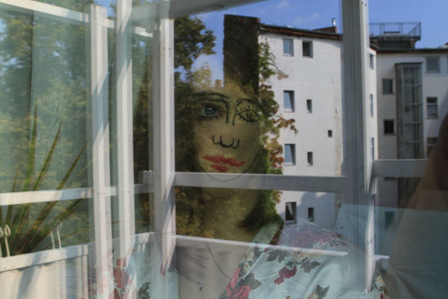 Série Doubleface, la fille aux deux visages Sebastian Bieniekpar  - 6