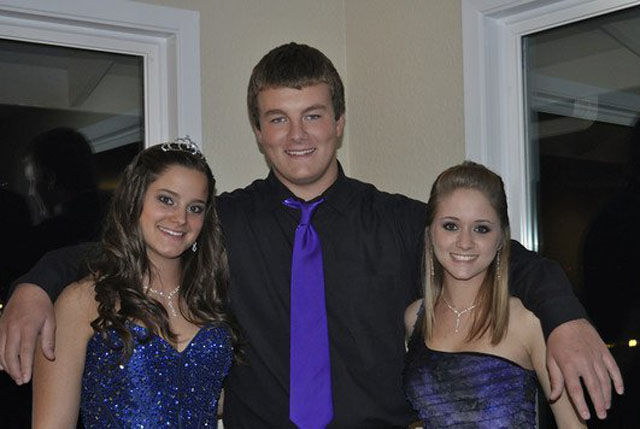 DEs garons qui n'osent pas toucher les femmes - 10