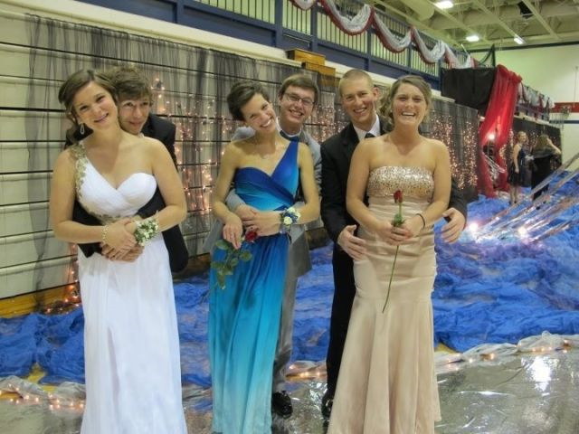 DEs garons qui n'osent pas toucher les femmes - 15