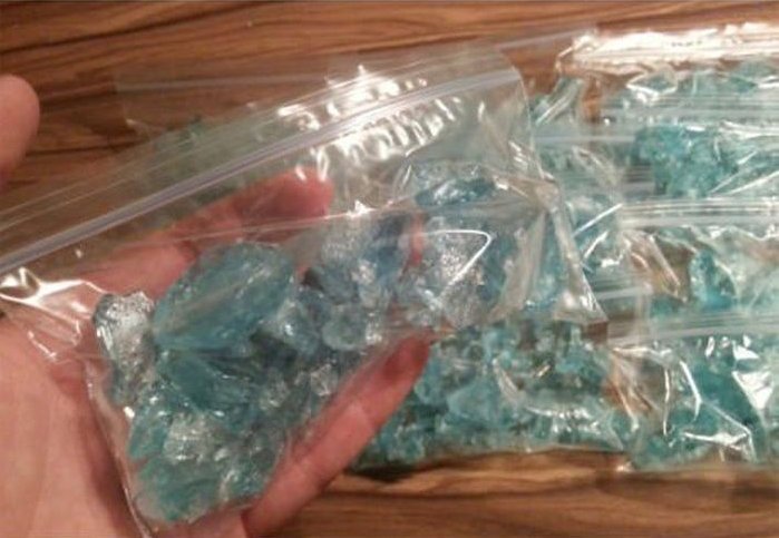 Fabriquer la drogue de Heisenberg (Mettez le tout dans des petits sachets en plastique. Le ralisme est  ce prix :))