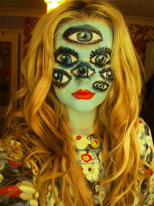 Filles maquillées pour Halloween effrayants - 12