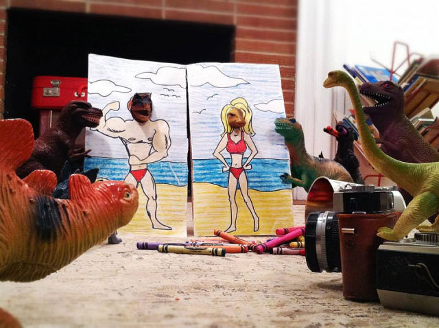 Dinosaures en plastique qui prennent vie - 11