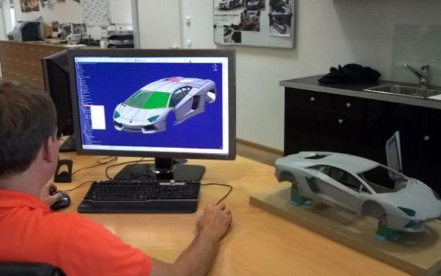 Lamborghini Aventador LP700-4 en or - 2