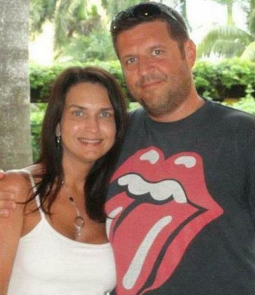 Photobombs: tee shirt contre poitrine - 4