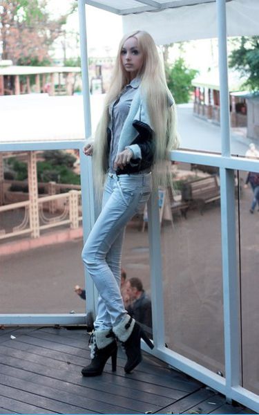 Poupée vivante comme Barbie - 22