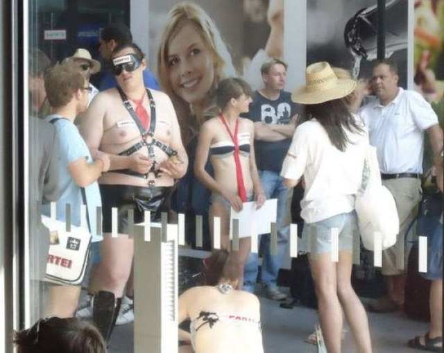 Photos What The Fuck - 25